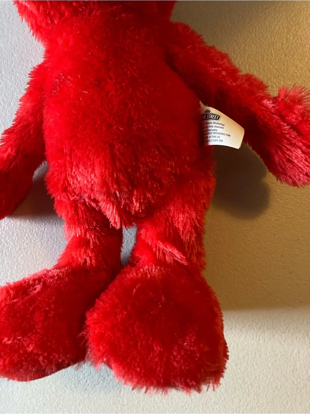 Sesame Street Elmo Battery Powered Red Plush Animal Toy 14” Tall “Elmo Slide”